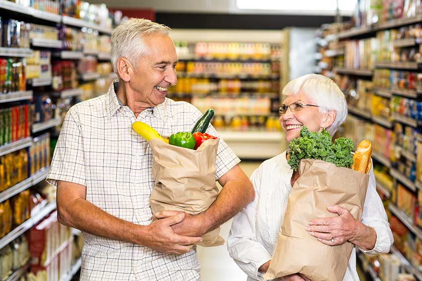9 Tips For Helping Seniors Do Grocery Shopping | Lakeside At Mallard